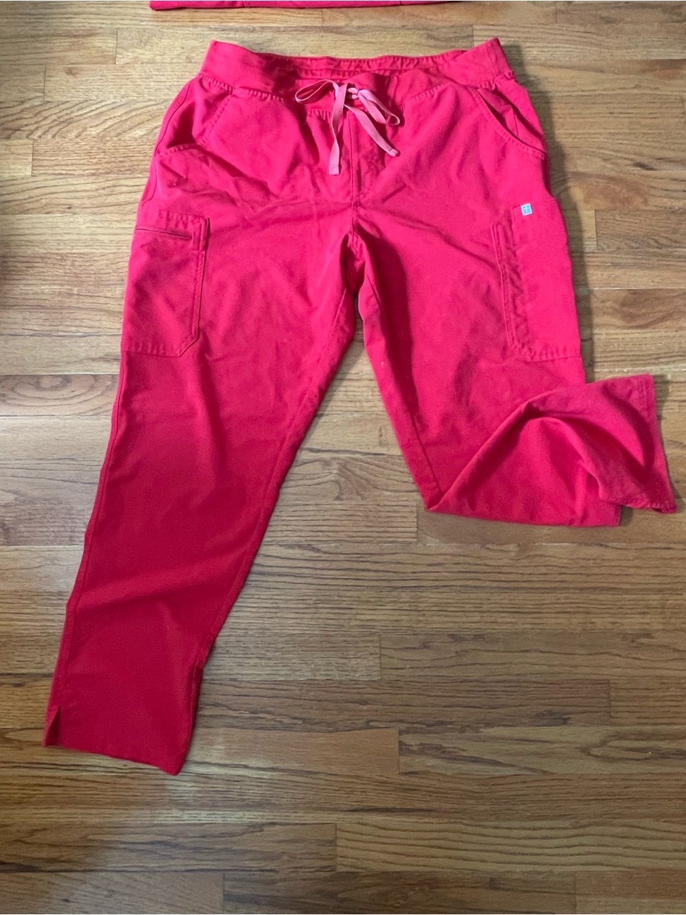 Figs Women's Drawstring Cargo Joggers